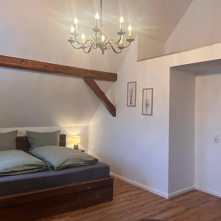 アパート !!! Fuer 6xpersonen, Terrasse, Garten, Hund Willkommen!!!